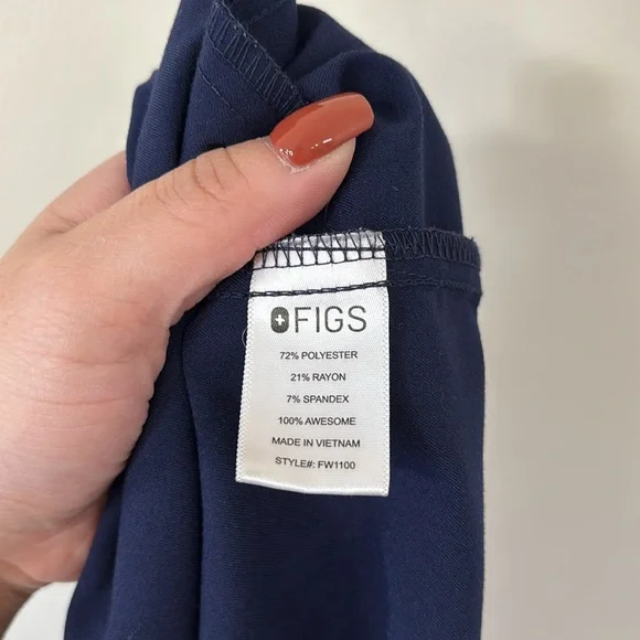 FIGS Casma Three-Pocket Scrub Top Navy Size XXL - Picture 9 of 9